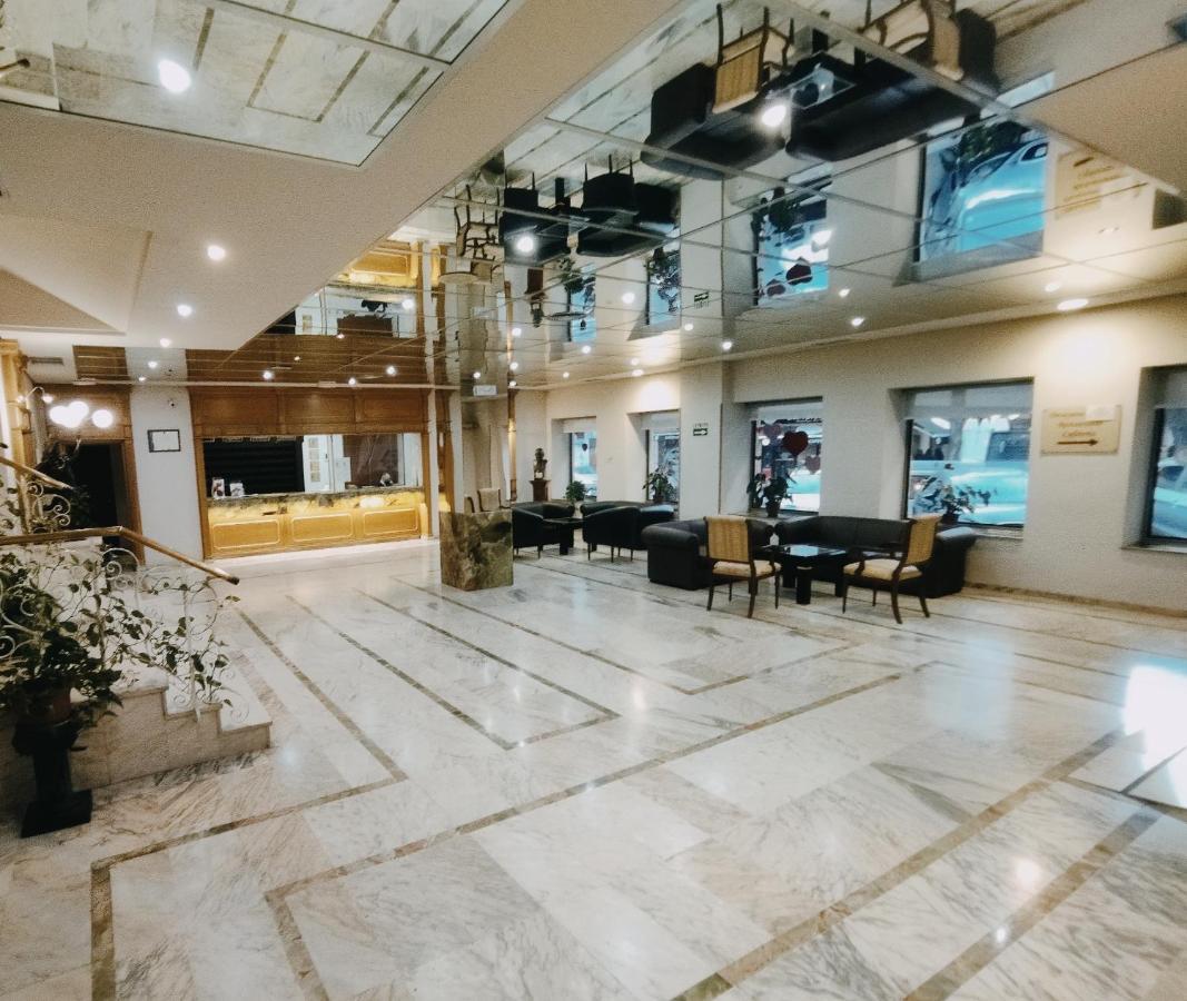 Hotel Santa Cecilia Сиудад Реал Екстериор снимка