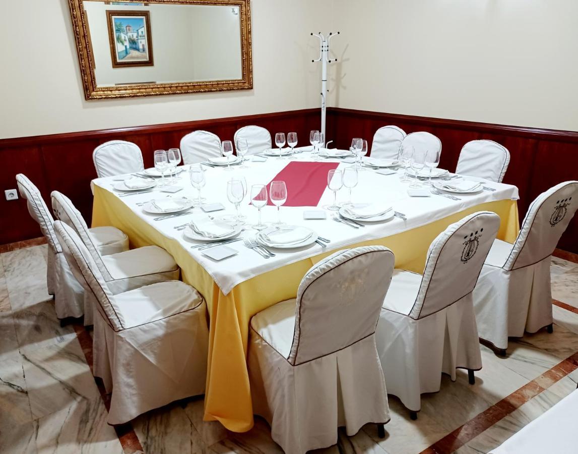 Hotel Santa Cecilia Сиудад Реал Екстериор снимка